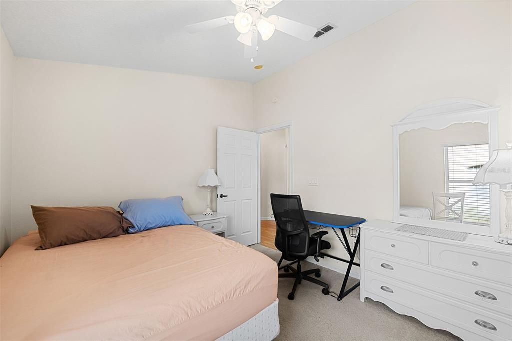 For Sale: $279,000 (2 beds, 2 baths, 1308 Square Feet)