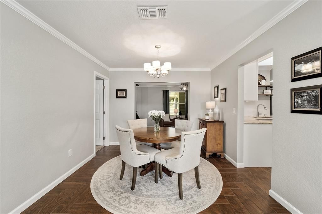 Active With Contract: $399,900 (3 beds, 2 baths, 1886 Square Feet)