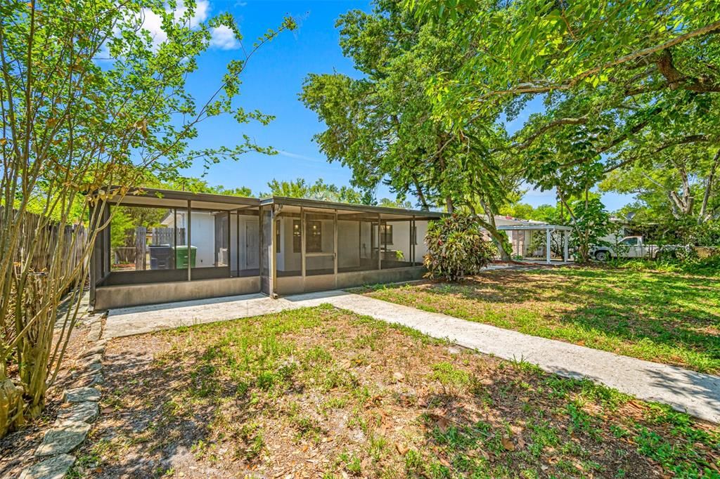 Active With Contract: $418,900 (4 beds, 2 baths, 1397 Square Feet)