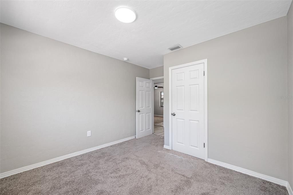 Active With Contract: $418,900 (4 beds, 2 baths, 1397 Square Feet)