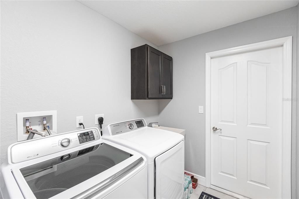 For Sale: $359,900 (3 beds, 2 baths, 1436 Square Feet)