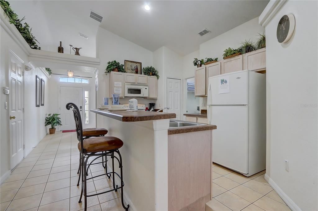 For Sale: $369,900 (3 beds, 2 baths, 1412 Square Feet)