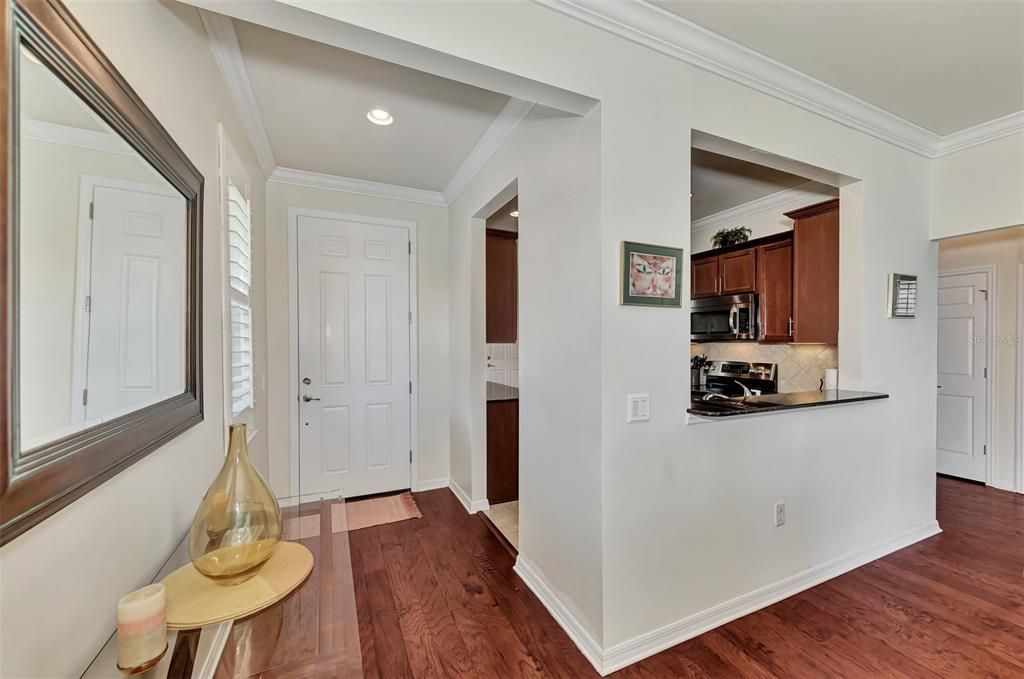 Active With Contract: $2,750 (3 beds, 2 baths, 1398 Square Feet)