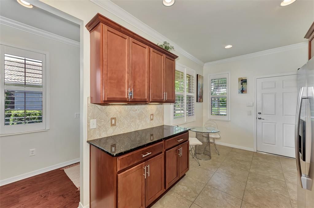 Active With Contract: $2,750 (3 beds, 2 baths, 1398 Square Feet)