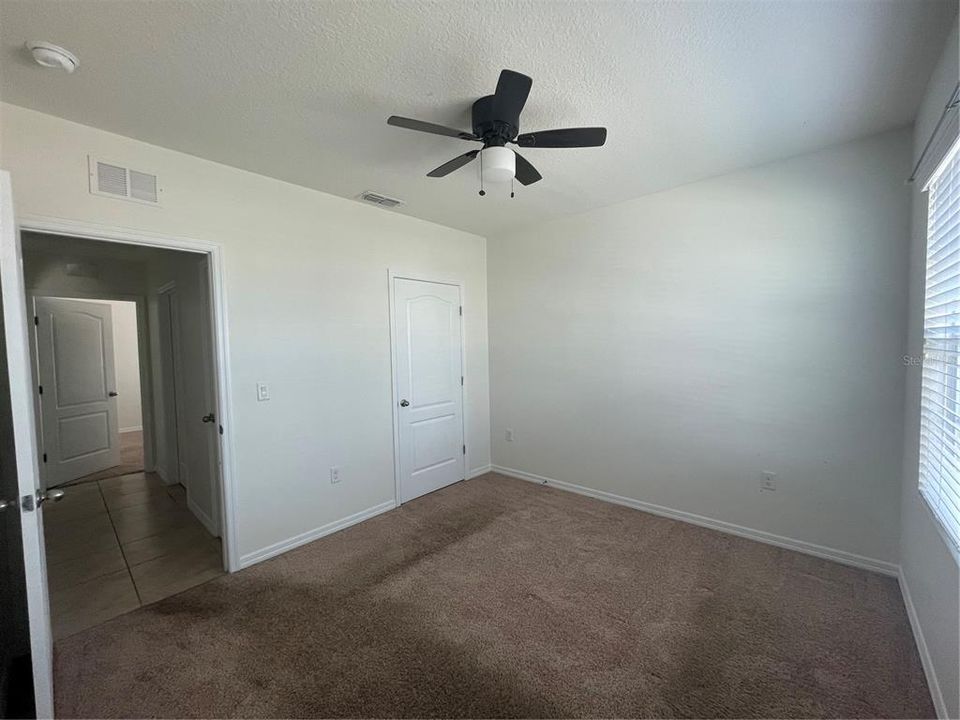 For Rent: $2,150 (3 beds, 2 baths, 1690 Square Feet)