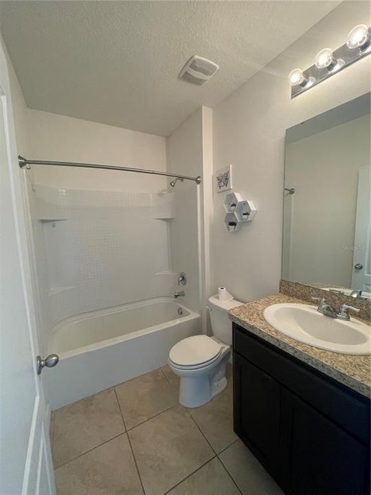 For Rent: $2,150 (3 beds, 2 baths, 1690 Square Feet)