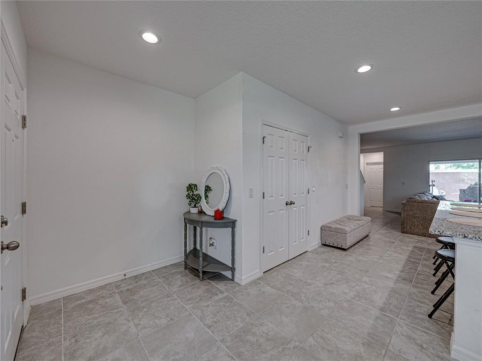 For Sale: $289,000 (3 beds, 2 baths, 1606 Square Feet)