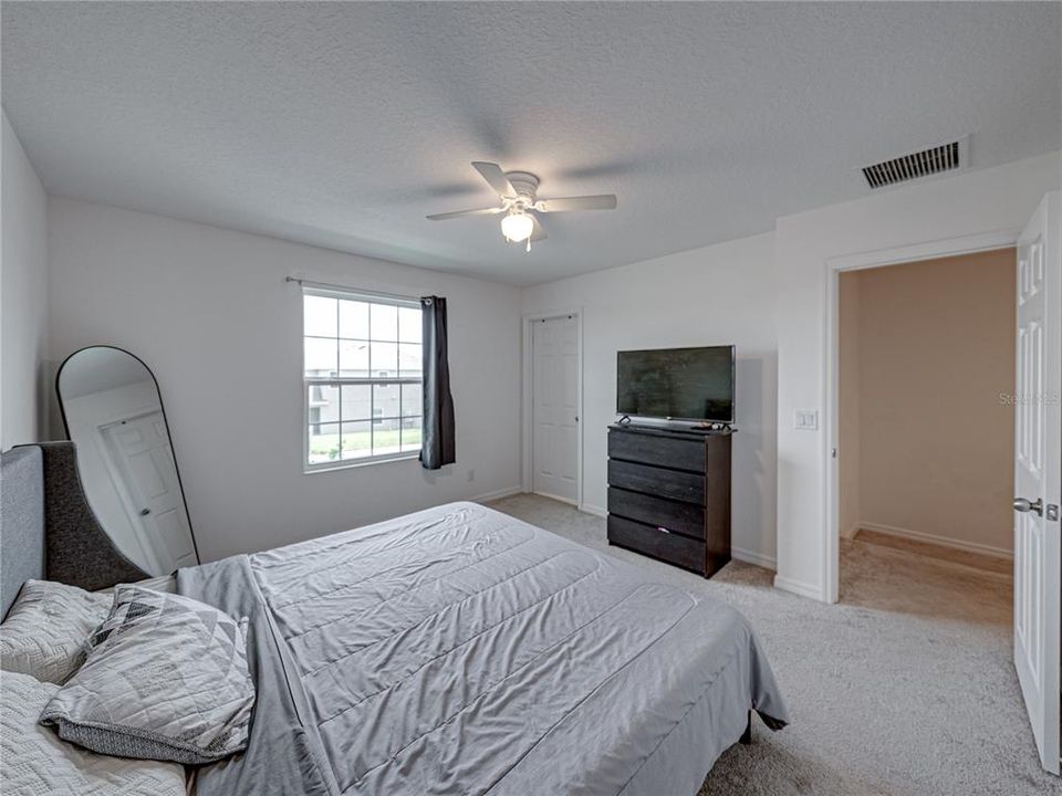 For Sale: $289,000 (3 beds, 2 baths, 1606 Square Feet)