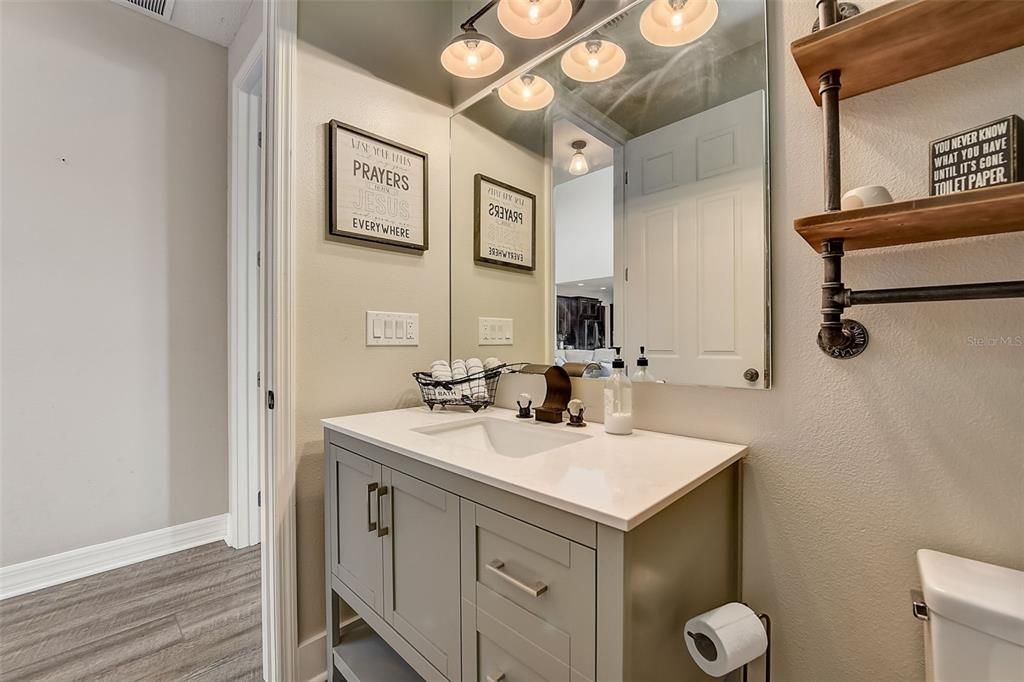 Guest bath with quartz countertops