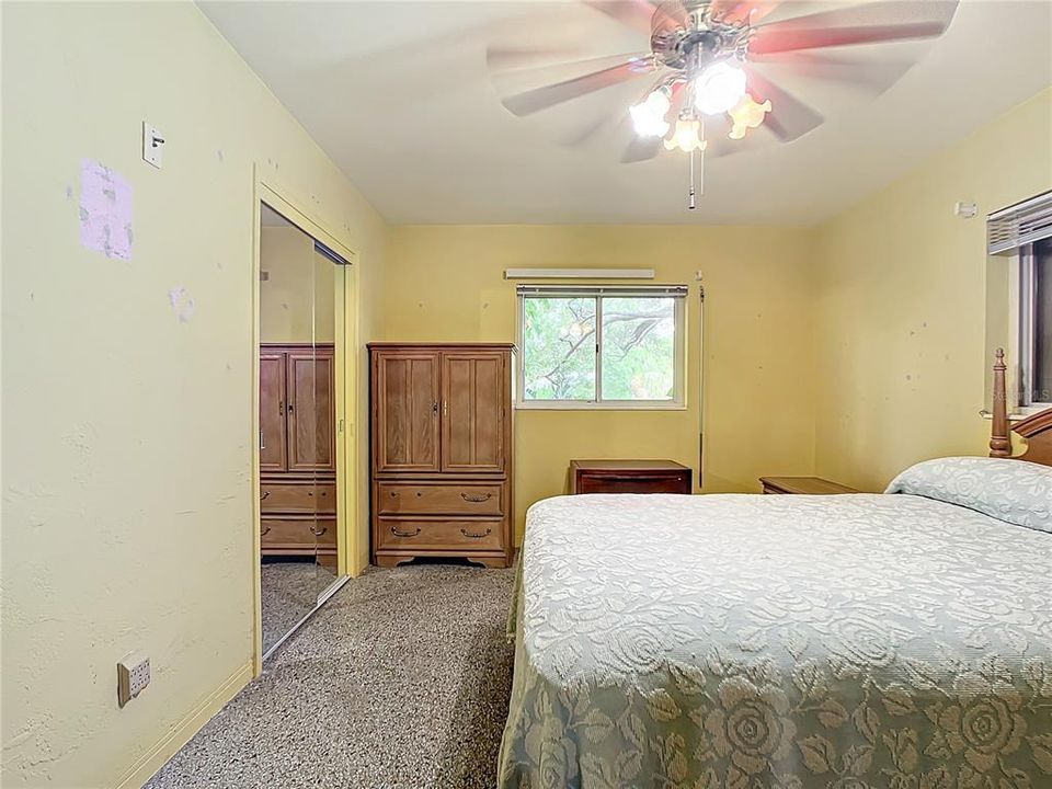 For Sale: $359,900 (2 beds, 1 baths, 1342 Square Feet)