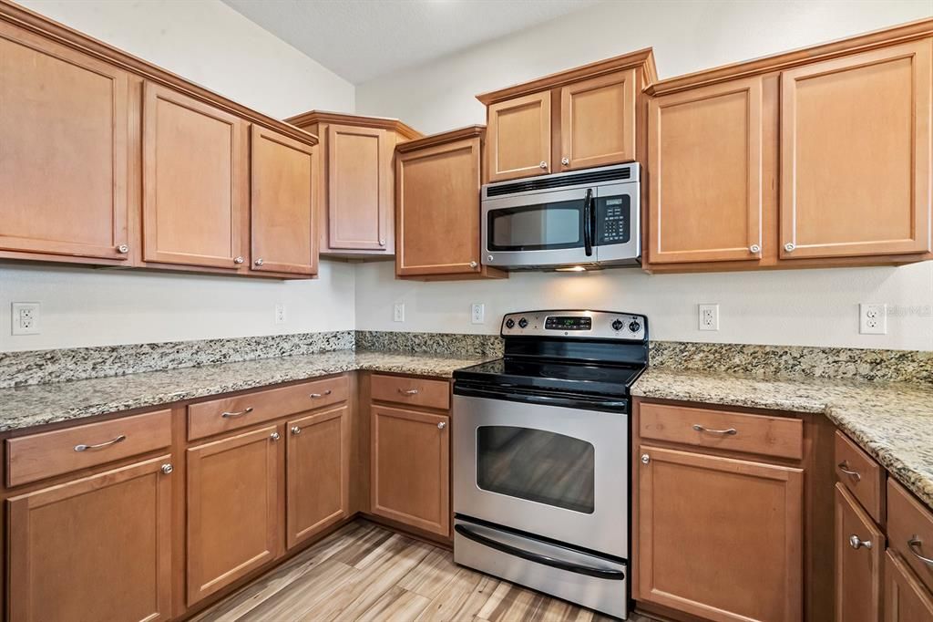 For Rent: $2,500 (2 beds, 3 baths, 1565 Square Feet)