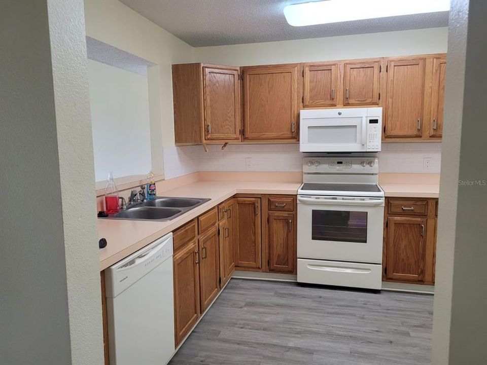 For Rent: $1,475 (2 beds, 2 baths, 1096 Square Feet)