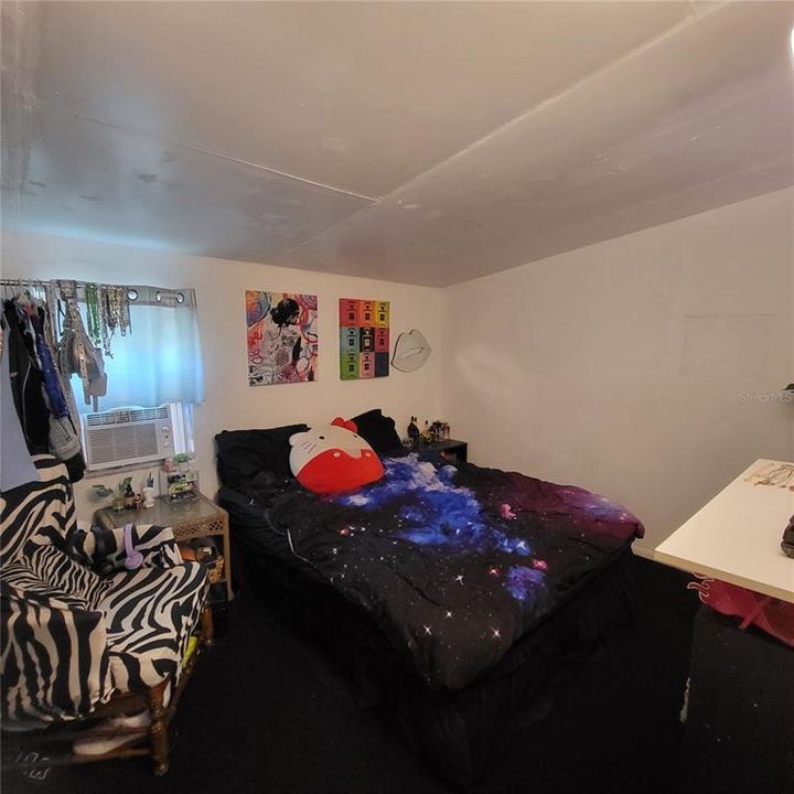 For Sale: $295,000 (3 beds, 1 baths, 857 Square Feet)