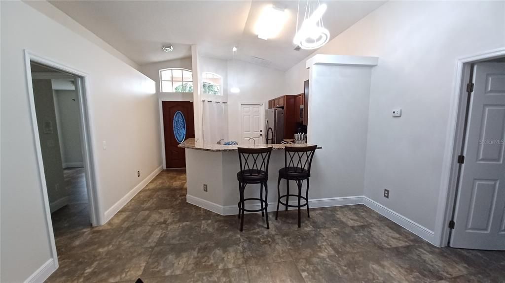 For Sale: $358,800 (3 beds, 2 baths, 1273 Square Feet)