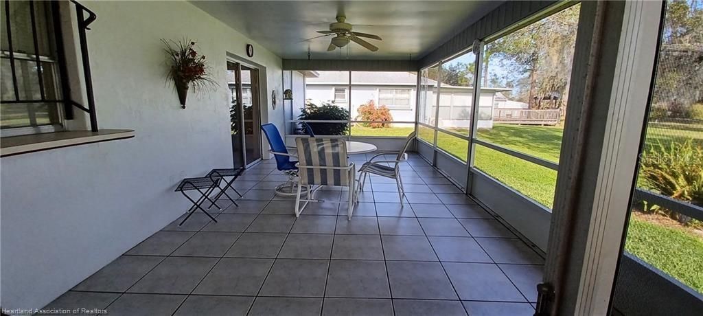 For Sale: $279,900 (2 beds, 2 baths, 1400 Square Feet)
