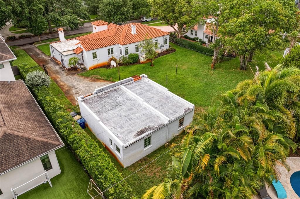 En Venta: $2,100,000 (3 camas, 2 baños, 2500 Pies cuadrados)