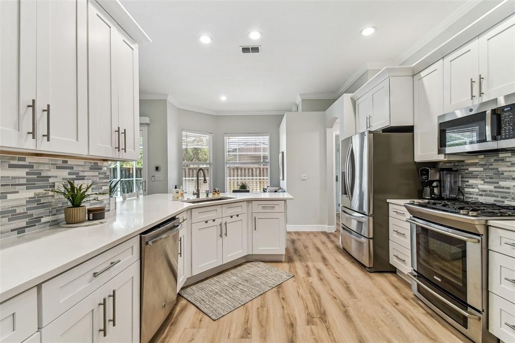 Active With Contract: $835,000 (4 beds, 3 baths, 2415 Square Feet)