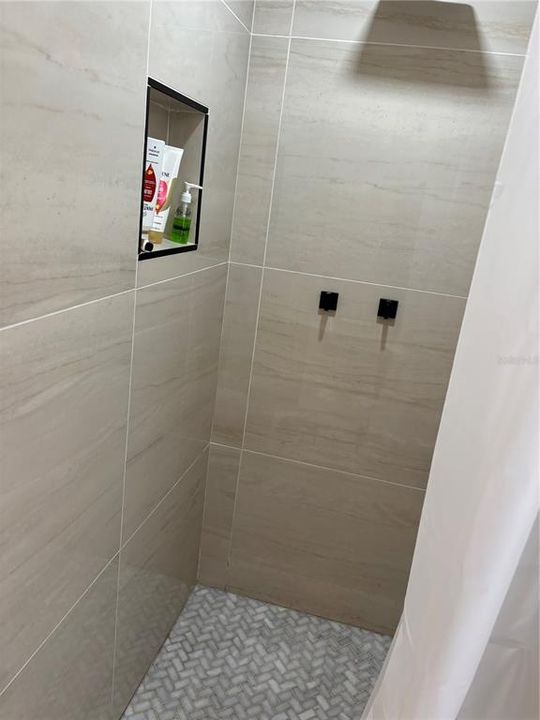 Unit A (1-bed) Shower