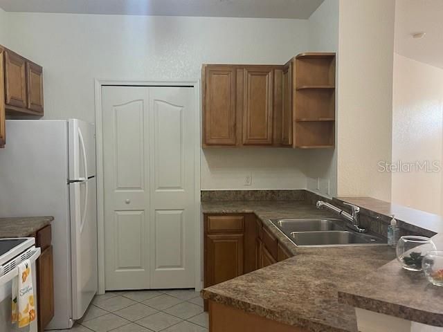 For Rent: $1,850 (2 beds, 2 baths, 1124 Square Feet)