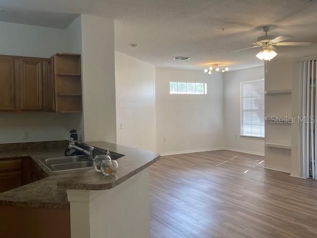 For Rent: $1,850 (2 beds, 2 baths, 1124 Square Feet)