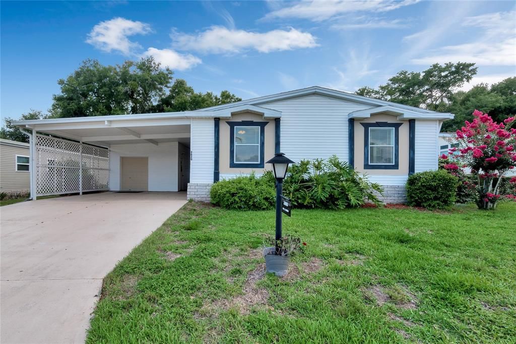Active With Contract: $279,900 (3 beds, 2 baths, 2030 Square Feet)