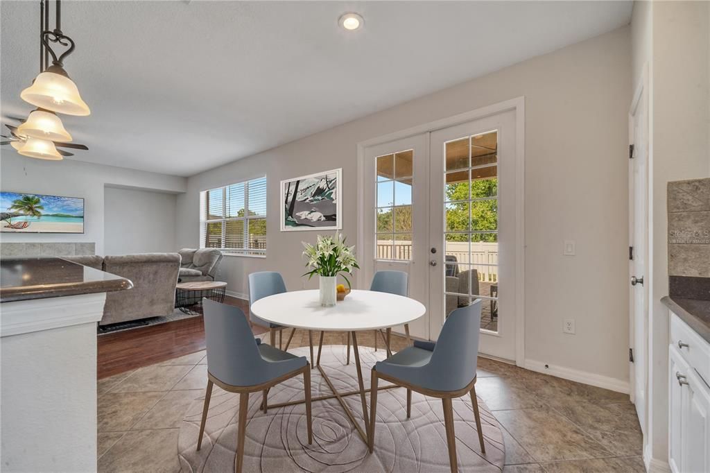 Breakfast Nook  *Virtually Staged