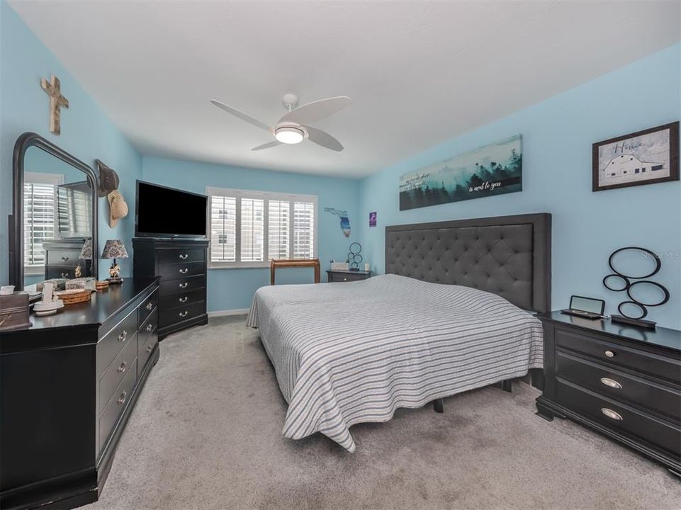 Main Bedroom with ensuite bathroom