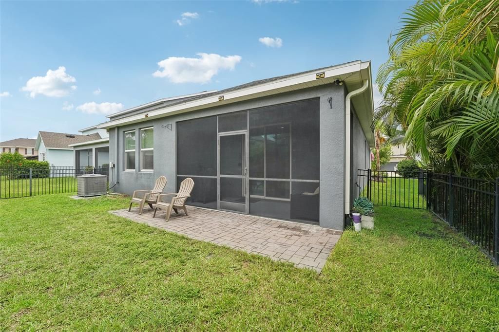 For Sale: $395,000 (3 beds, 2 baths, 1547 Square Feet)