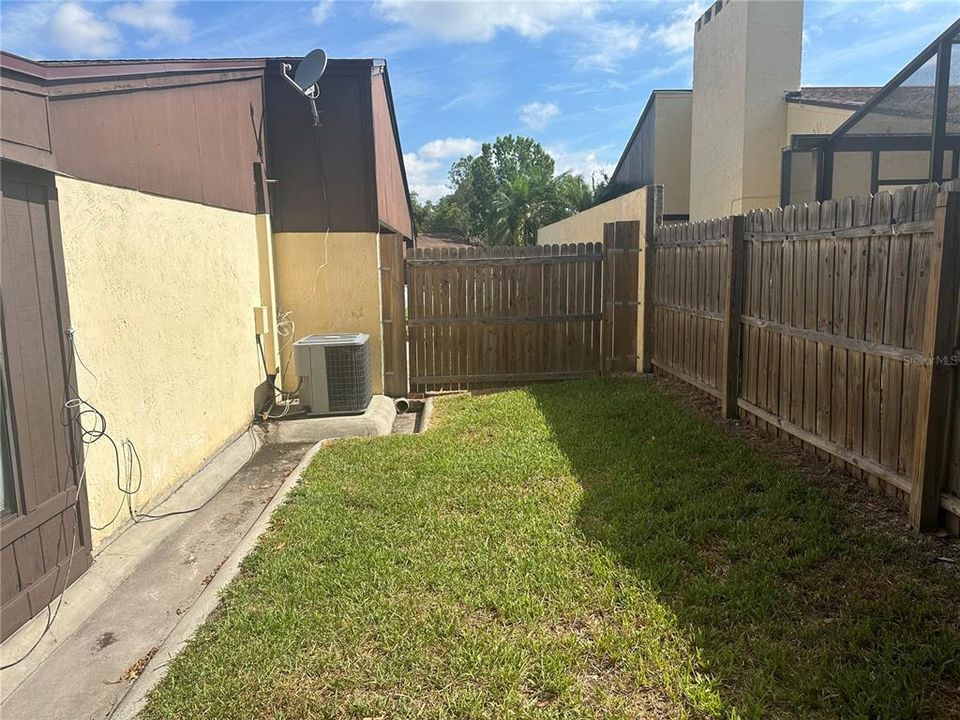 For Sale: $264,900 (2 beds, 2 baths, 1080 Square Feet)