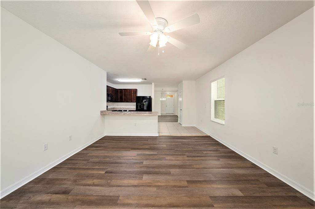 For Sale: $385,000 (3 beds, 2 baths, 1535 Square Feet)