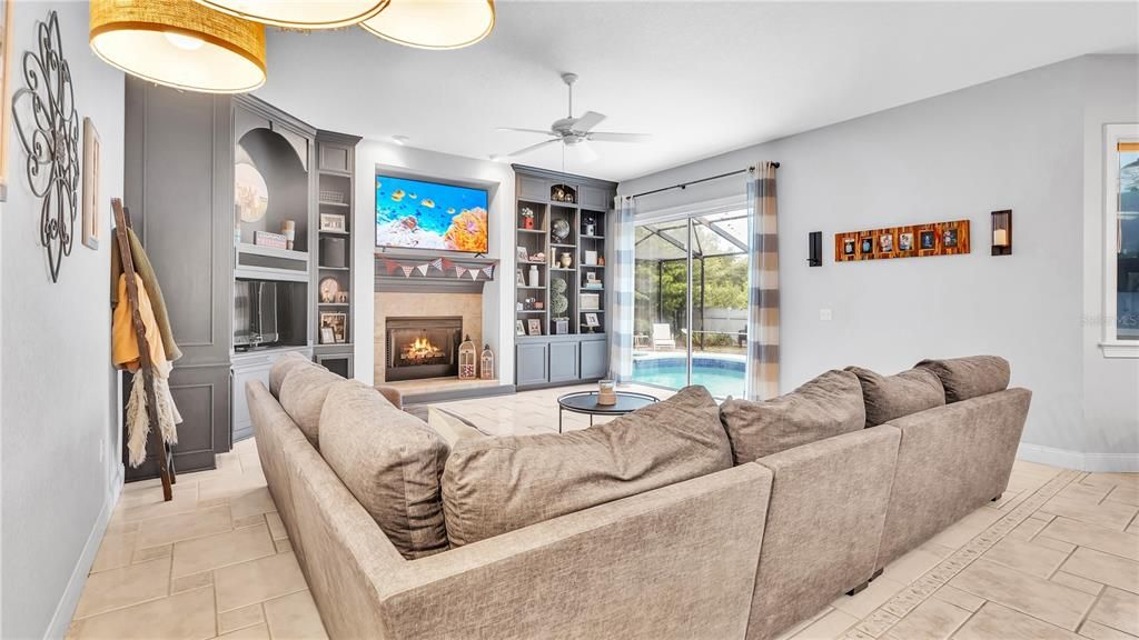 Living room with access to lanai