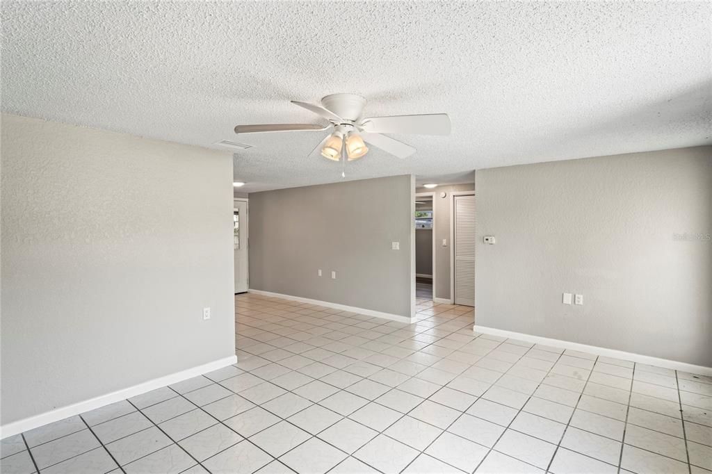 For Sale: $239,900 (3 beds, 2 baths, 1152 Square Feet)