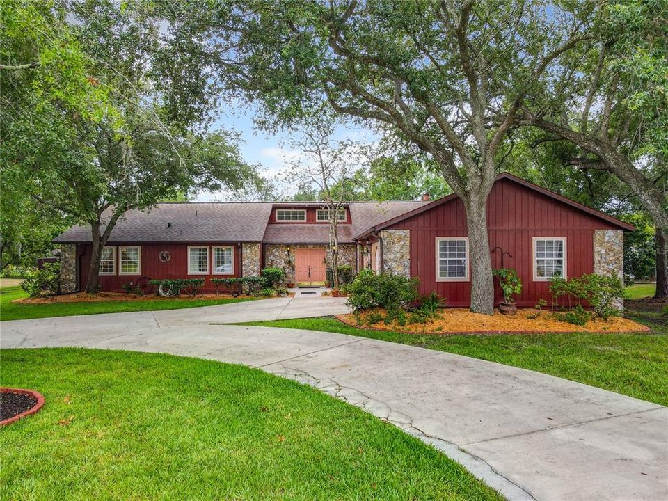 For Sale: $490,000 (3 beds, 2 baths, 2262 Square Feet)