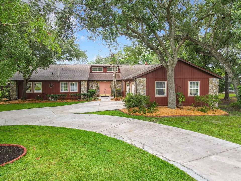 For Sale: $490,000 (3 beds, 2 baths, 2262 Square Feet)