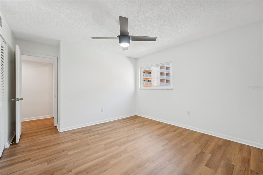 For Sale: $374,900 (2 beds, 2 baths, 1235 Square Feet)