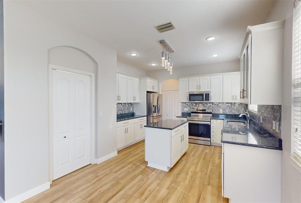 Active With Contract: $2,800 (3 beds, 2 baths, 2400 Square Feet)