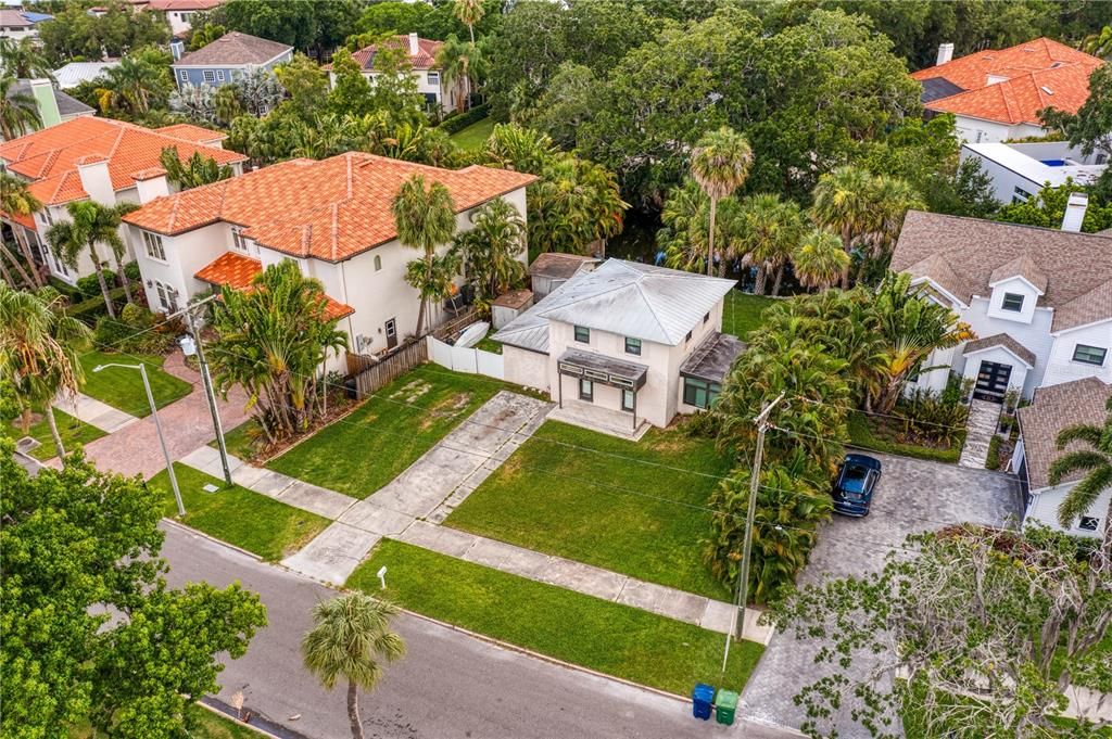 Active With Contract: $1,150,000 (4 beds, 2 baths, 1772 Square Feet)