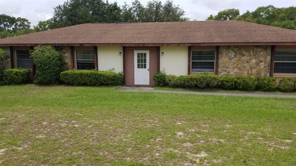 Recently Rented: $1,250 (2 beds, 1 baths, 1104 Square Feet)