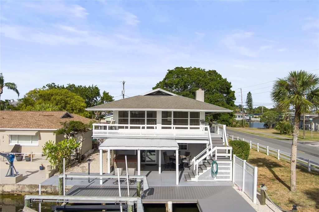 For Sale: $475,000 (3 beds, 2 baths, 1008 Square Feet)