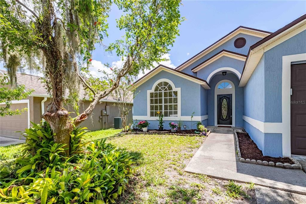 For Sale: $427,500 (3 beds, 2 baths, 1500 Square Feet)
