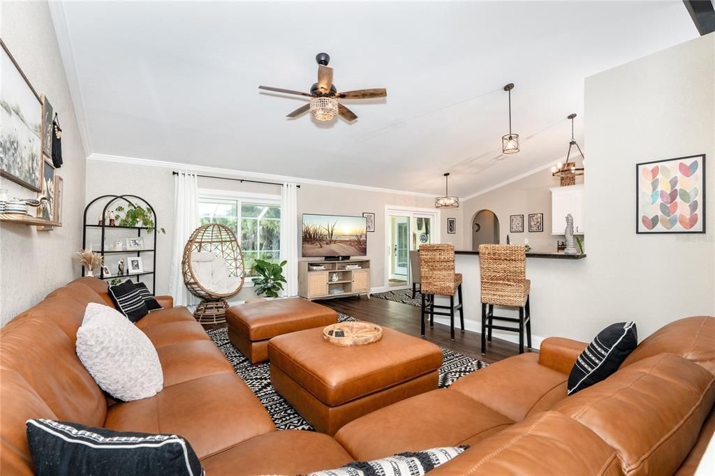 For Sale: $499,000 (4 beds, 2 baths, 2238 Square Feet)