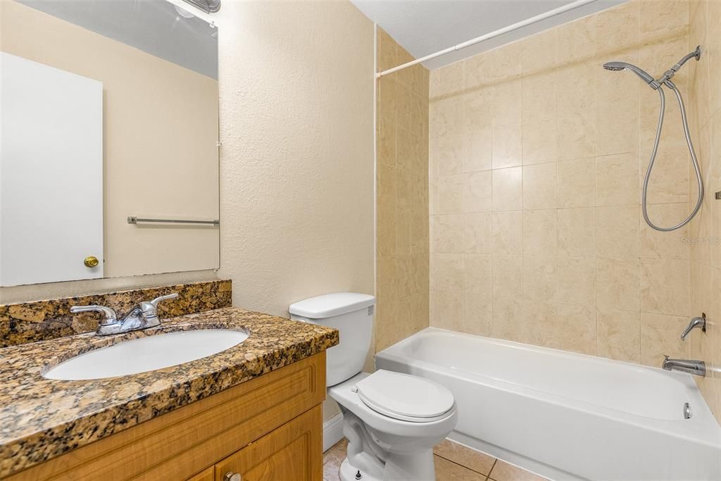 最近租的: $1,395 (1 贝兹, 1 浴室, 644 平方英尺)