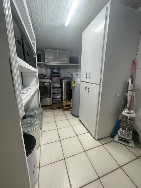 Activo con contrato: $315,000 (4 camas, 3 baños, 1668 Pies cuadrados)