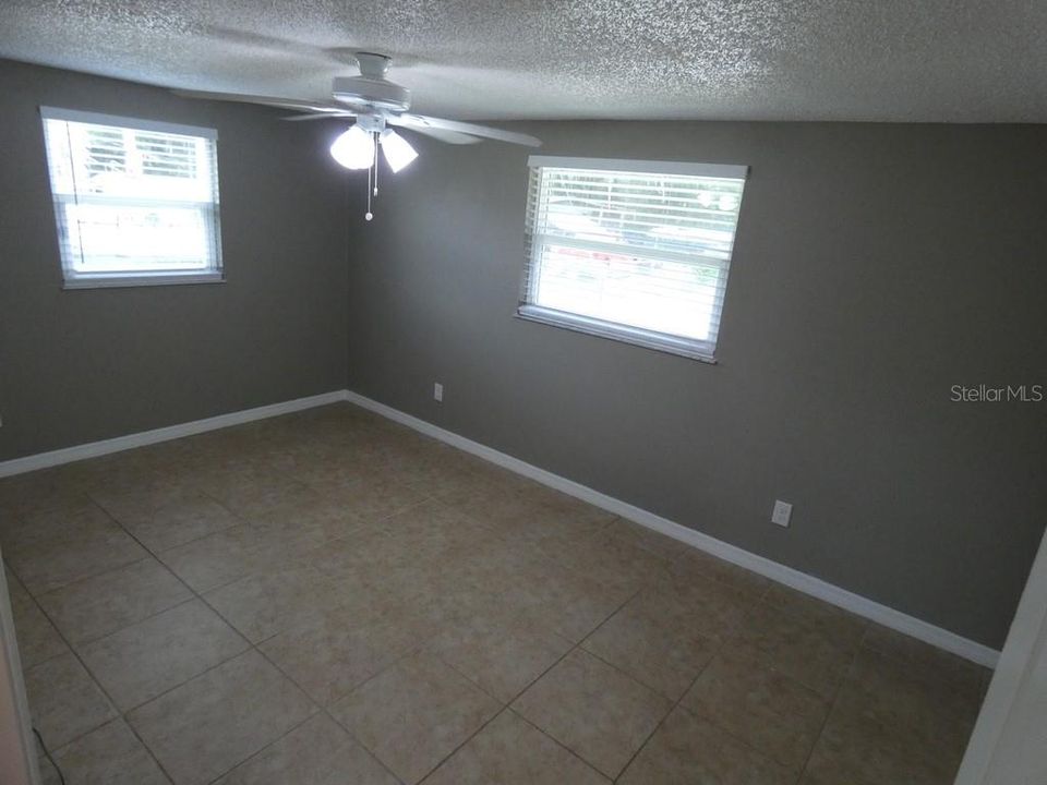 For Sale: $320,000 (4 beds, 2 baths, 1536 Square Feet)