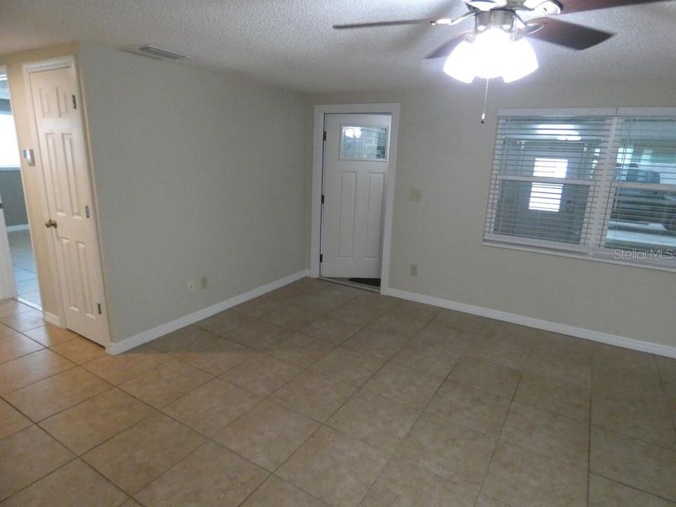 For Sale: $320,000 (4 beds, 2 baths, 1536 Square Feet)