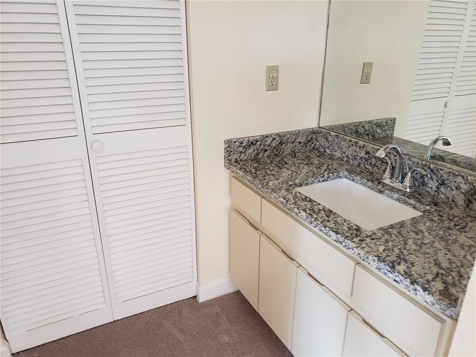 Active With Contract: $3,100 (2 beds, 2 baths, 1634 Square Feet)