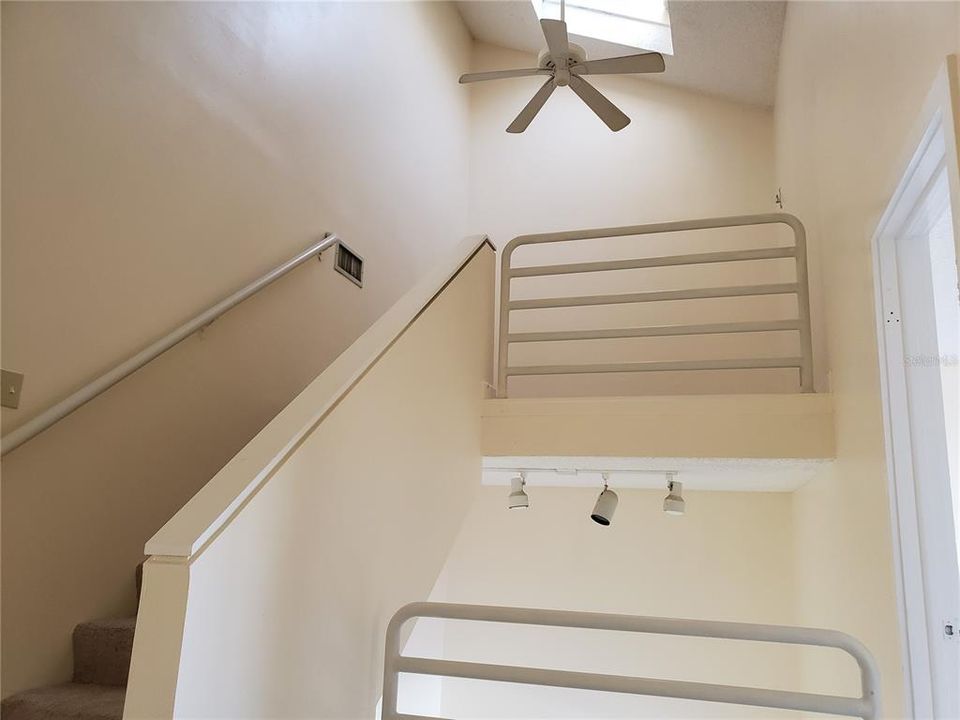 Active With Contract: $3,100 (2 beds, 2 baths, 1634 Square Feet)