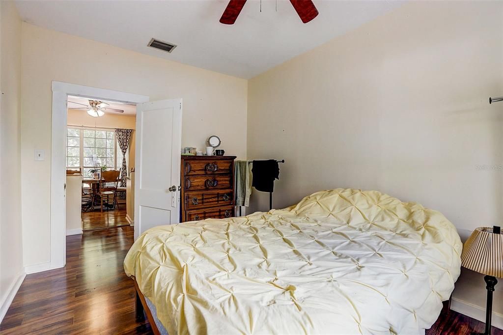 For Sale: $300,000 (4 beds, 2 baths, 1620 Square Feet)