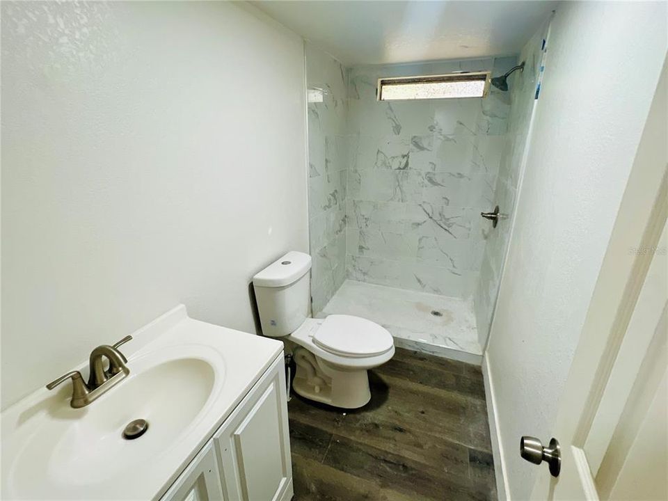 For Sale: $139,000 (2 beds, 2 baths, 924 Square Feet)