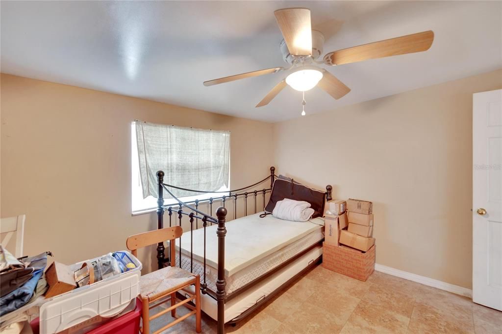For Sale: $320,000 (3 beds, 1 baths, 1624 Square Feet)